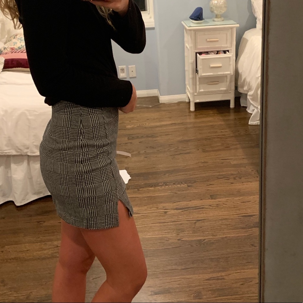 Brandy melville plaid skirt
